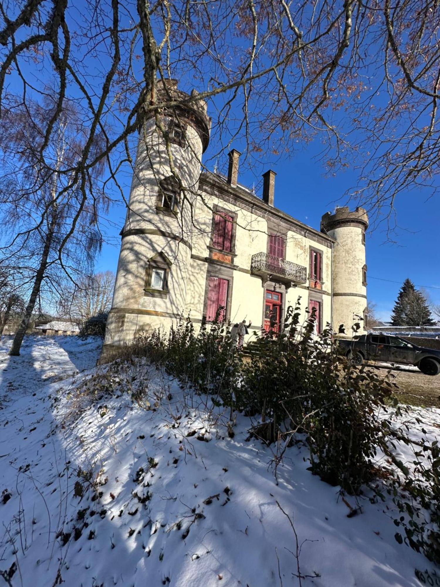 Le Chateau Giat Zewnętrze zdjęcie