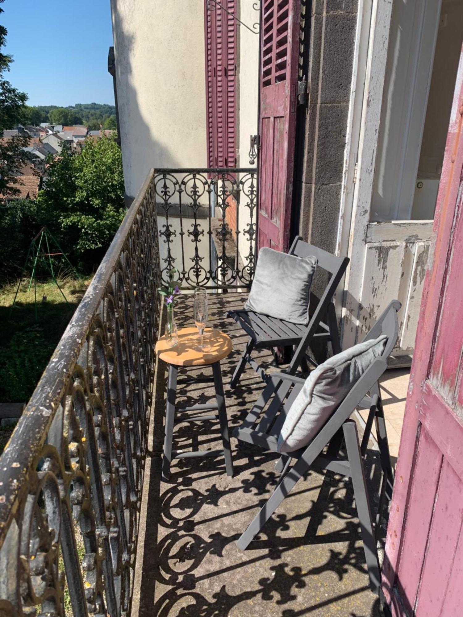 Le Chateau Giat Zewnętrze zdjęcie